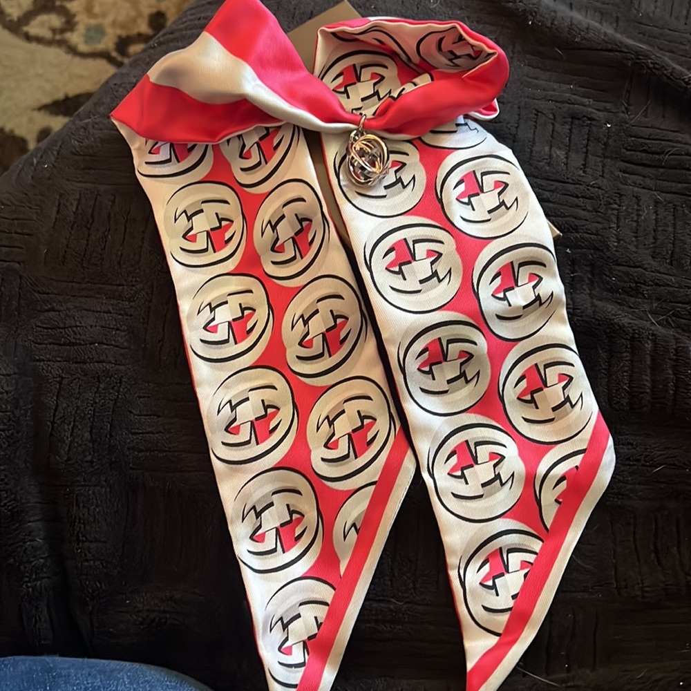 Gucci silk scarf GG monogram cones with scarf ring - Picture 7 of 8